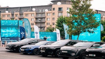elektrik-avtomobillerin-festivali-kecirildi